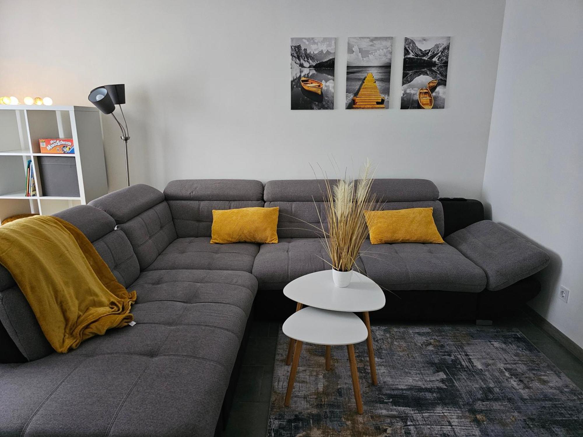 Warburg, Fewo "Sweet Home" 2,5 Zi- Eg-Separater Eingang - Parkplatz - Terasse- Komfortabel,Renoviert Exterior photo