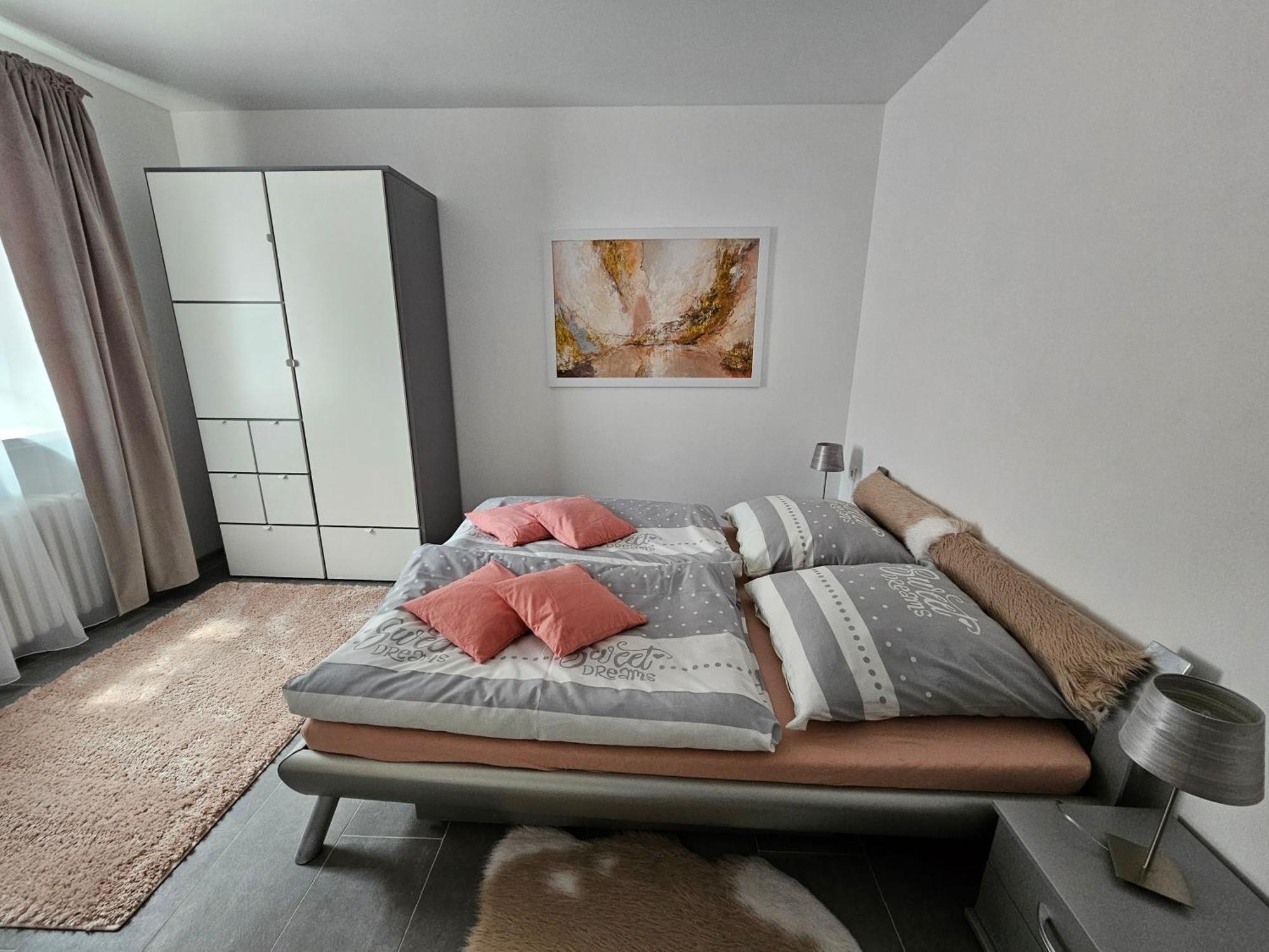 Warburg, Fewo "Sweet Home" 2,5 Zi- Eg-Separater Eingang - Parkplatz - Terasse- Komfortabel,Renoviert Exterior photo